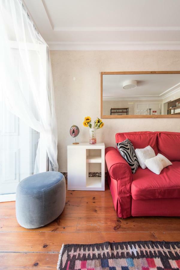 Cozy Apartment In Historic Center Лиссабон Экстерьер фото